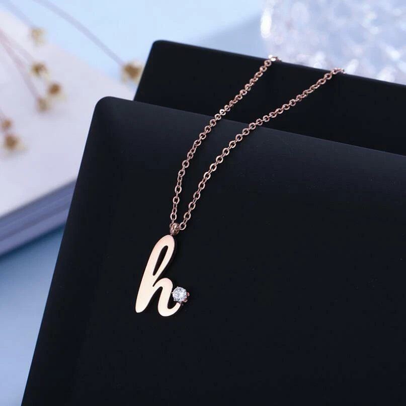Necklace h shop