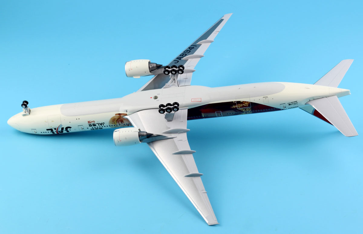 JC Wings 1:200 JAL Japan Airlines Boeing 777-300ER Diecast JC Wings 1:200 JAL Japan Airlines Boeing 777-300ER Diecast