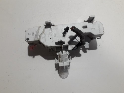 Volkswagen Polo 1997 Tailight Bulb Holder (Lamp Carrier) 6n0945258 #616666-73