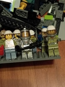 LEGO City: Volcano Heavy-Lift Helicopter (60125)    Read DESC