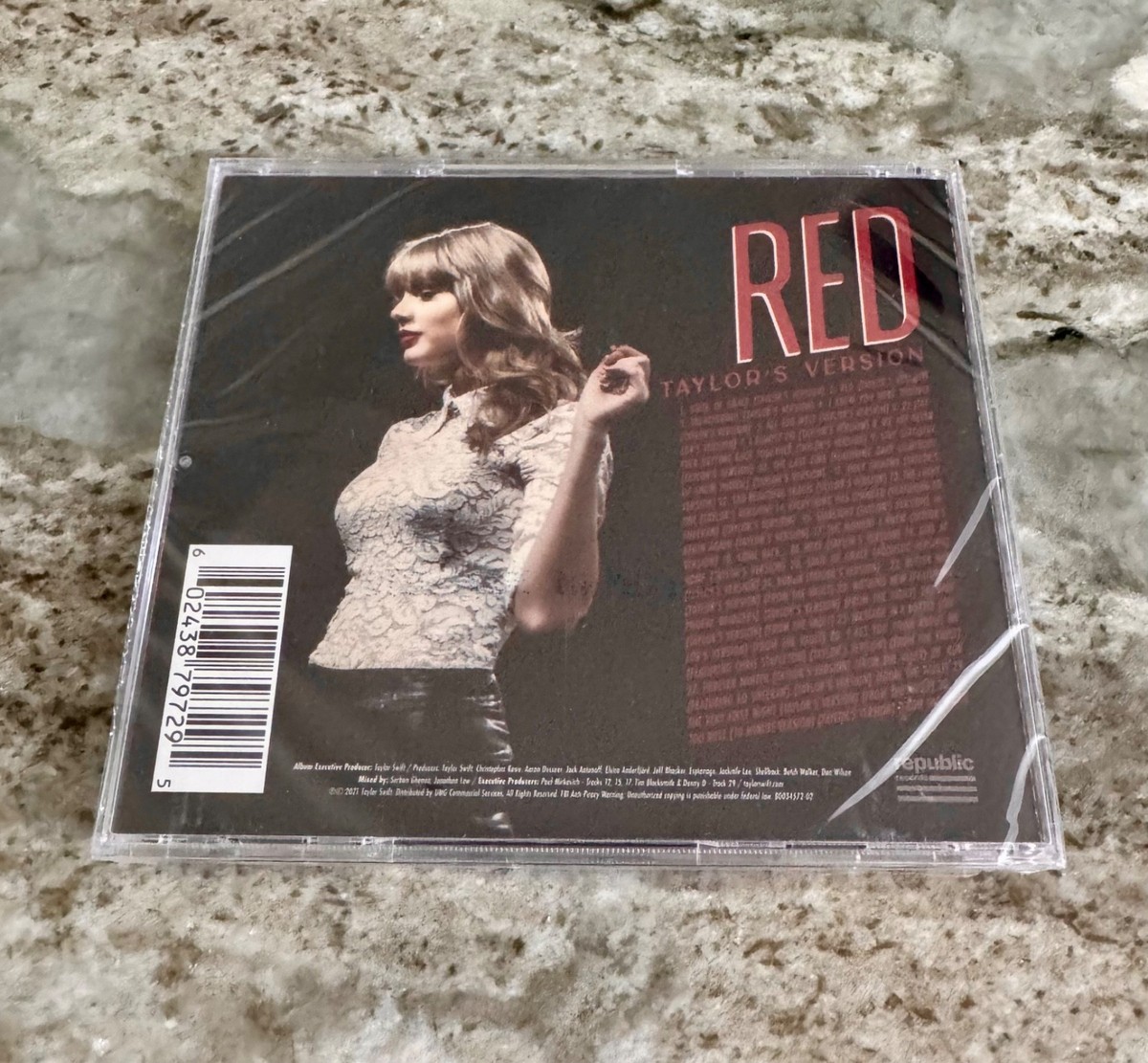 Taylor Swift RED TAYLOR'S VERSION サイン入り 【公式通販】