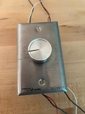 NILES AUDIO VOLUMN CONTROL. WALL MOUNT. XLNT CONDITION.