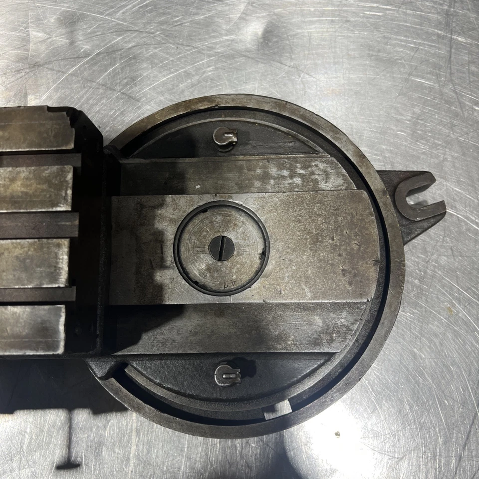 Herramienta de Maquinista Brown & Sharpe Mesa Giratoria Cruz Slide Modelo Nº 1648 Usada Foto 3 de 4