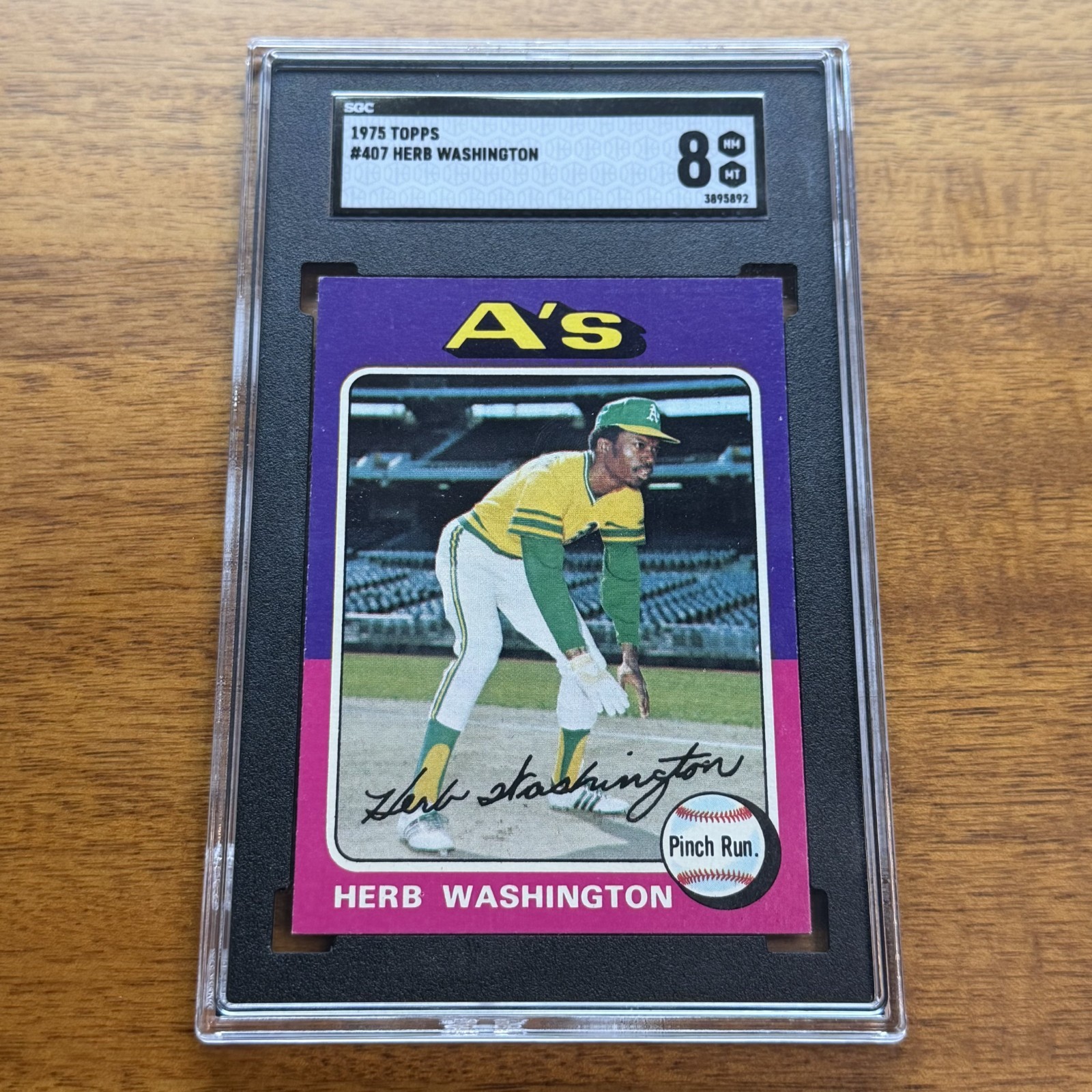 1975 Topps Herb Washington #407 SGC 8 NM-MT