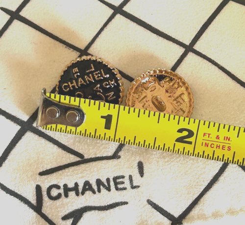 CHANEL Vintage Black\Gold Metal Button 23 mm (Set of 6) - Picture 4 of 4
