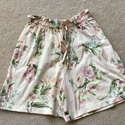 LIZ & CO. LIZ CLAIBORNE WOMANS FLORAL SHORTS, SOFT COTTON PULLON, POCKETS