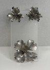 Vintage Giovanni Silver Silvertone Flower Brooch Pin Clip On Earrings Set — photo 1