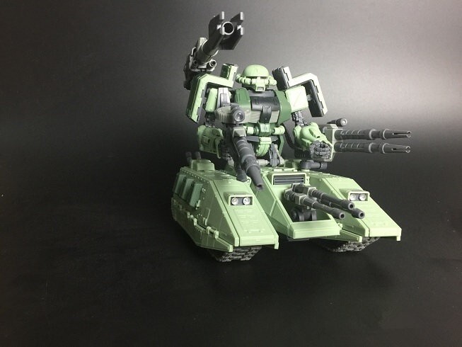MK model MG 1/100 MS-06V ZAKU TANK with led green color | eBay