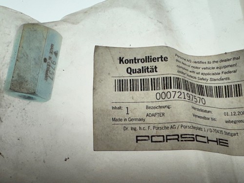 Cayenne Porsche tool Factory 9757 Fuel injector removal tool - Picture 2 of 2