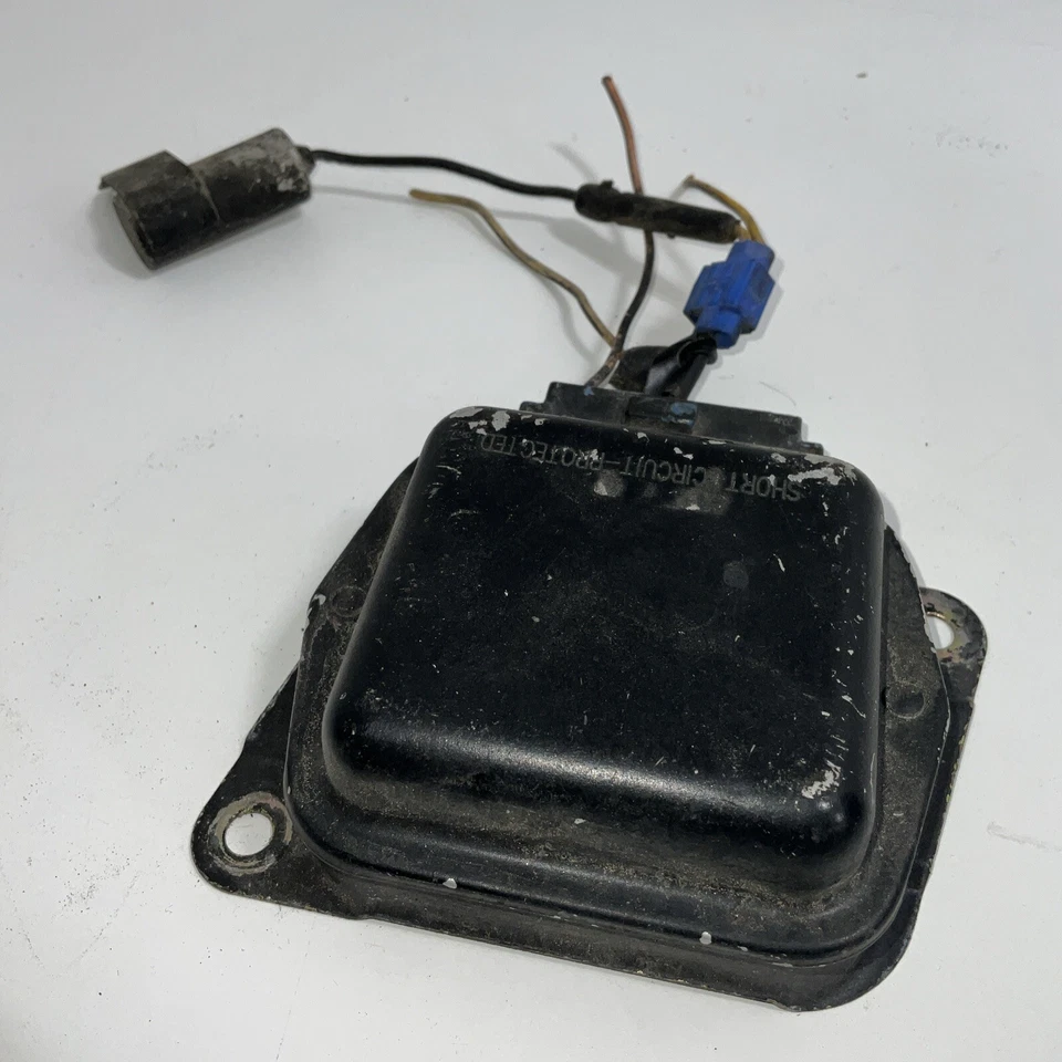 Ford Mustang 1978 cupé Ghia V8 ✦ regulador de voltaje Aftermarket OEM E3-2 Foto 3 de 4