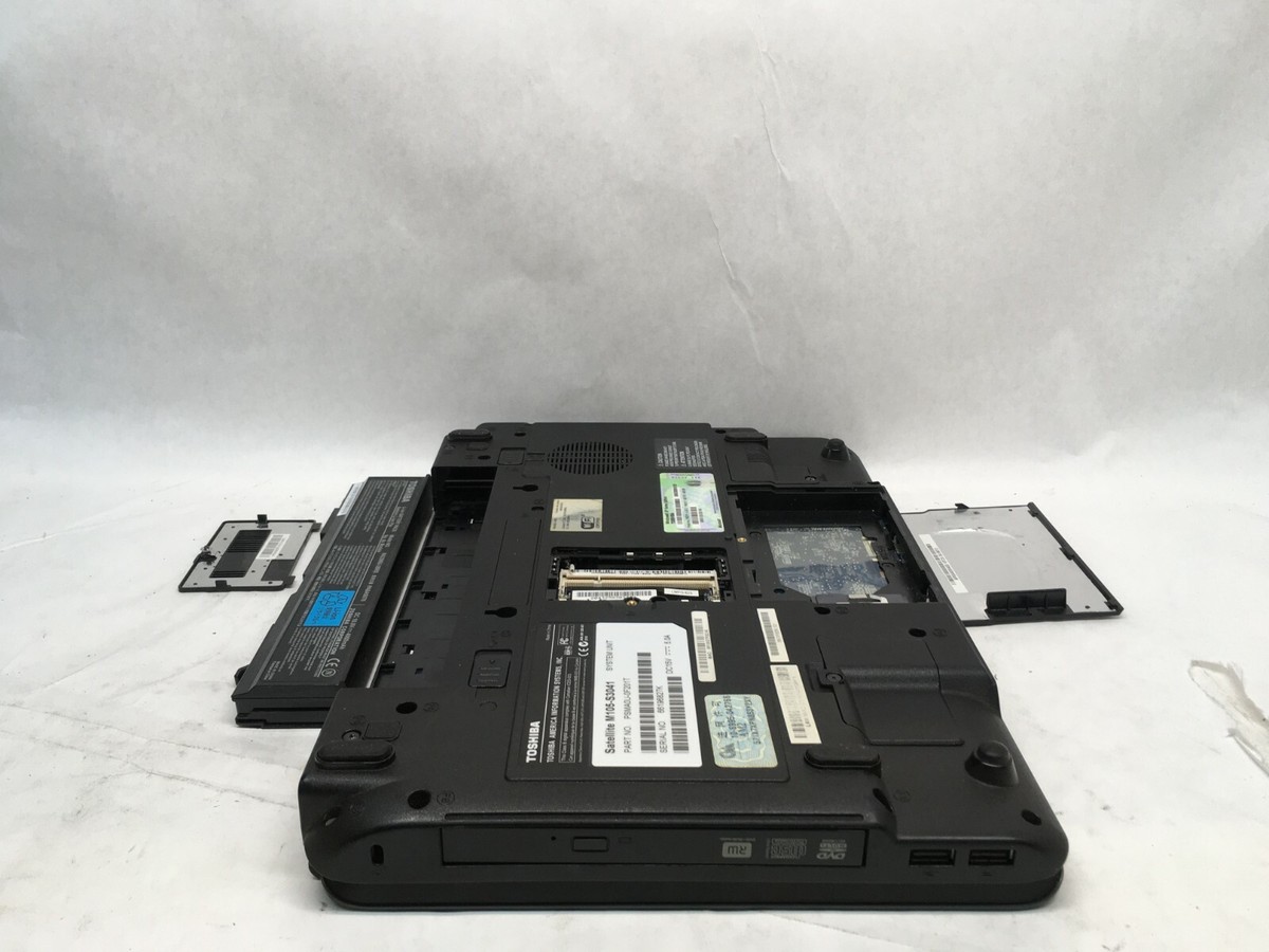 Toshiba Satellite M105-S3041 Laptop For Parts Dim LCD Boots to