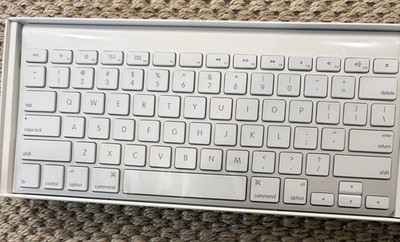 Apple Wireless Bluetooth Keyboard (A1314) & Magic Trackpad (A1339)  NEW