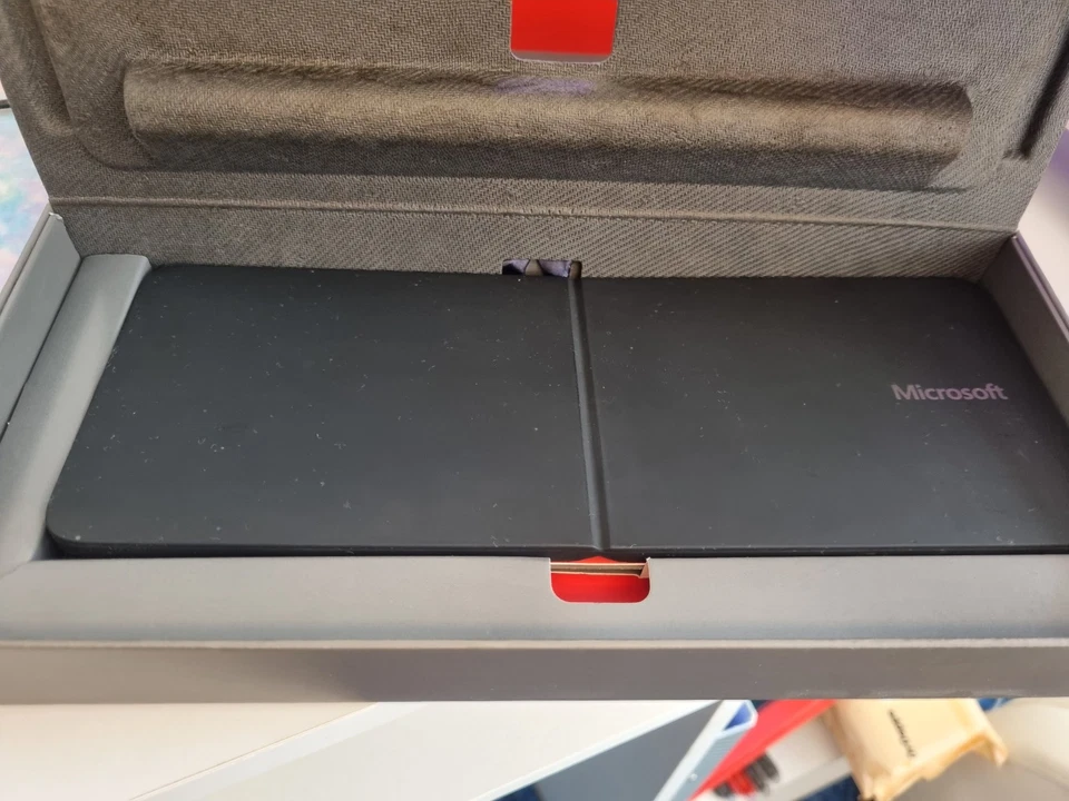 Microsoft Wedge Mobile Keyboard, Schwarz, Bluetooth, so gut wie unbenutzt - Bild 3 von 3