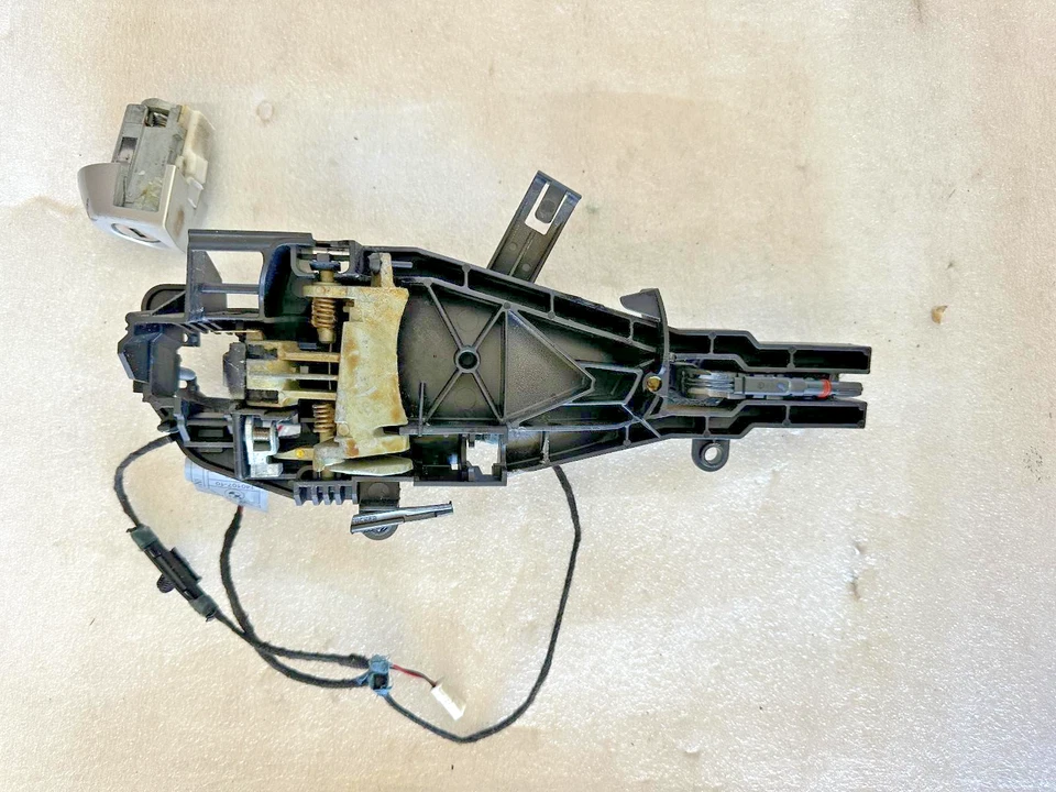 Дверная ручка BMW 335i, внешний кондиционер, без системы комфортного доступа - Изображение 3 из 4