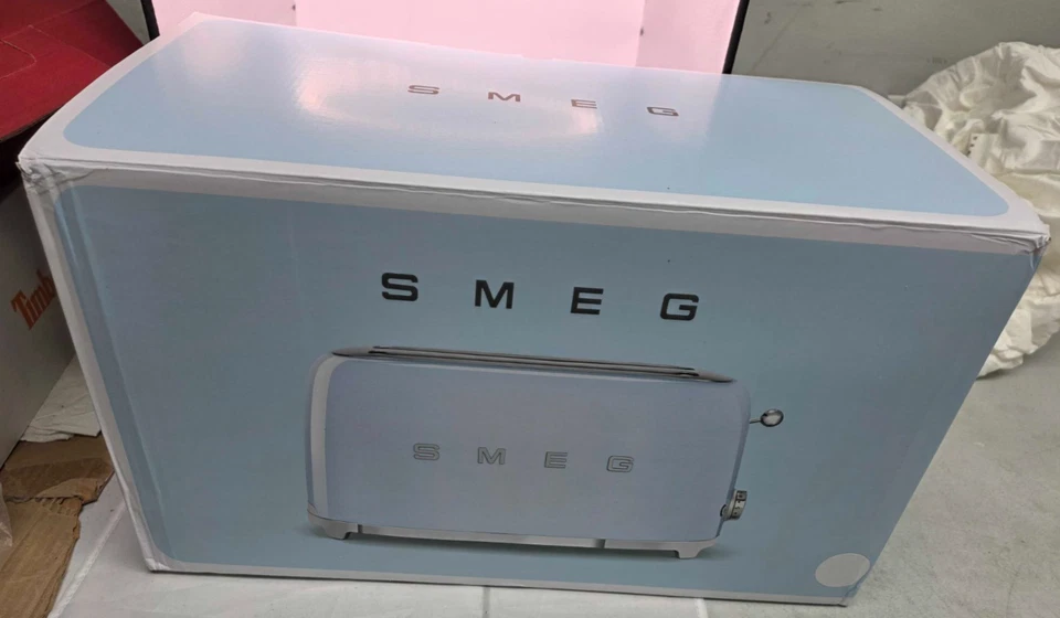 Tostadora de 4 rebanadas Smeg TSF01DGUK D&G - verde claro Foto 4 de 4