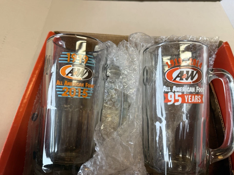 Juego de 2 tazas de vidrio AW Root Beer de 20 oz usadas Foto 3 de 3