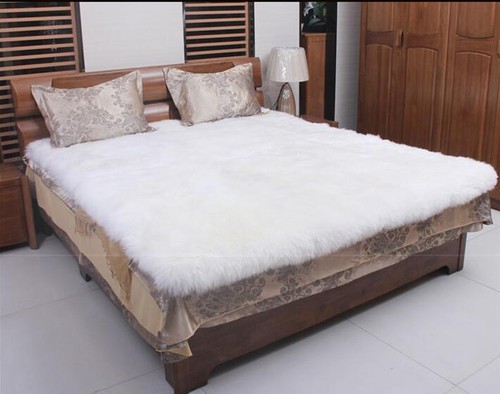 100% Pure Sheepskin bed mat 79 X 90 inch Bed cover Thick Fur Wool Plush Blanket - Picture 3 of 19