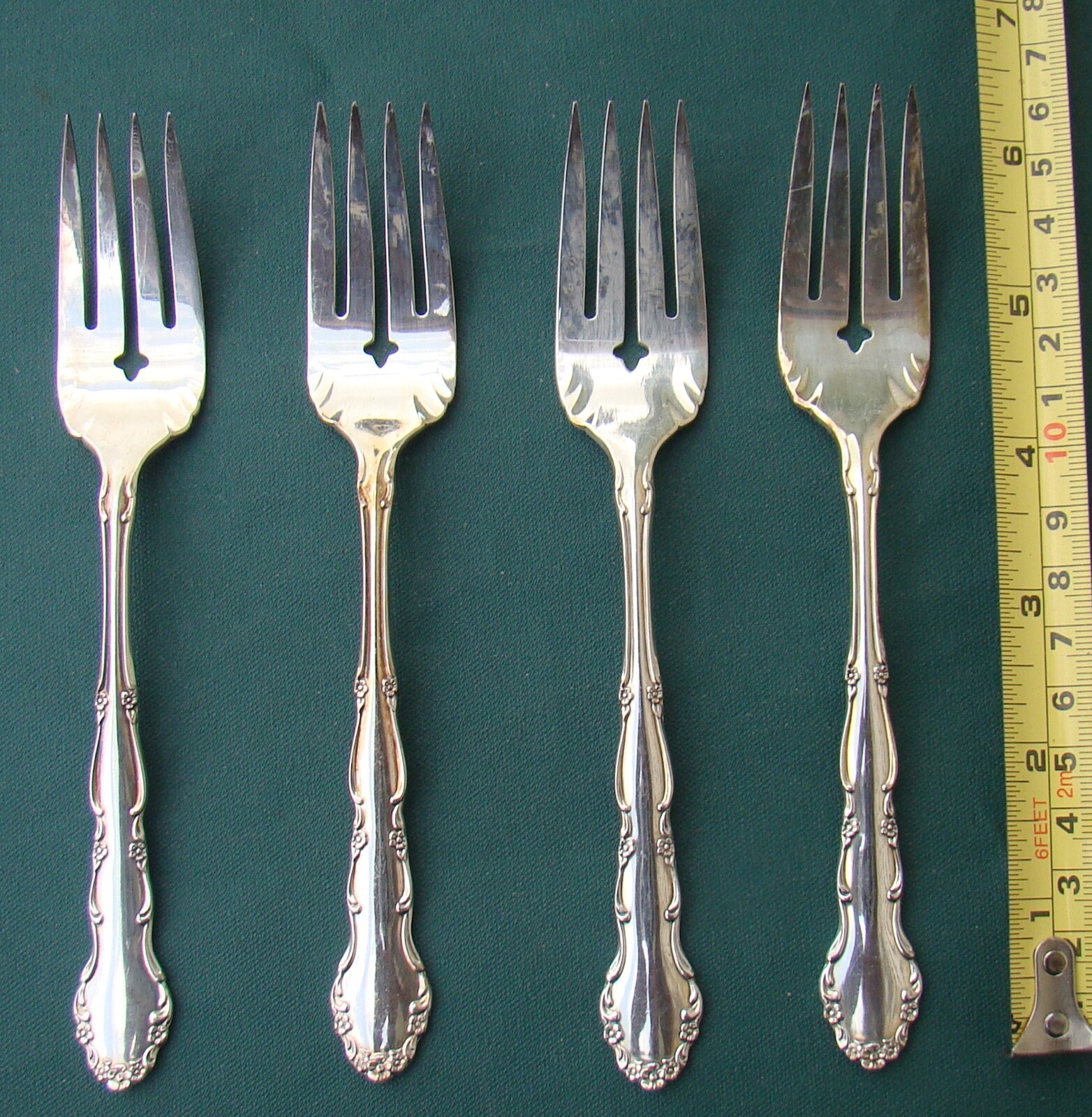 1959 FLIRTATION 1881 Rogers Oneida Ltd 4 Salad Forks Vintage Silver Plate
