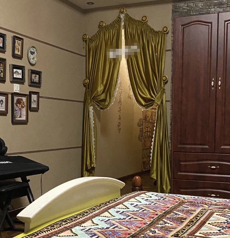 Cortina de tela de terciopelo latón dorado retro puerta arqueada personalizada C1881 Foto 3 de 4