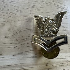 Vintage U.S.Military Silvertone Eagle & Wings Pin Vanguard V-21-N Made in USA