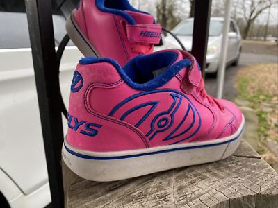 HEELYS Women's Low-Top Sneaker - Barbie Collab, Canvas With Wheels, ABEC 5 Bearings - View #3
