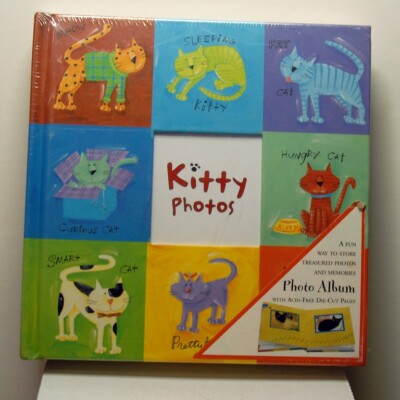 KITTY  PHOTO ALBUM IN ORGINAL WRAPPER(BS4-21-1)