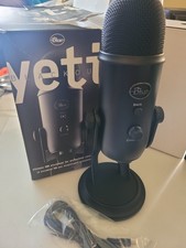 Blue Yeti Professional Multi-Pattern USB Condenser Microphone - Blackout