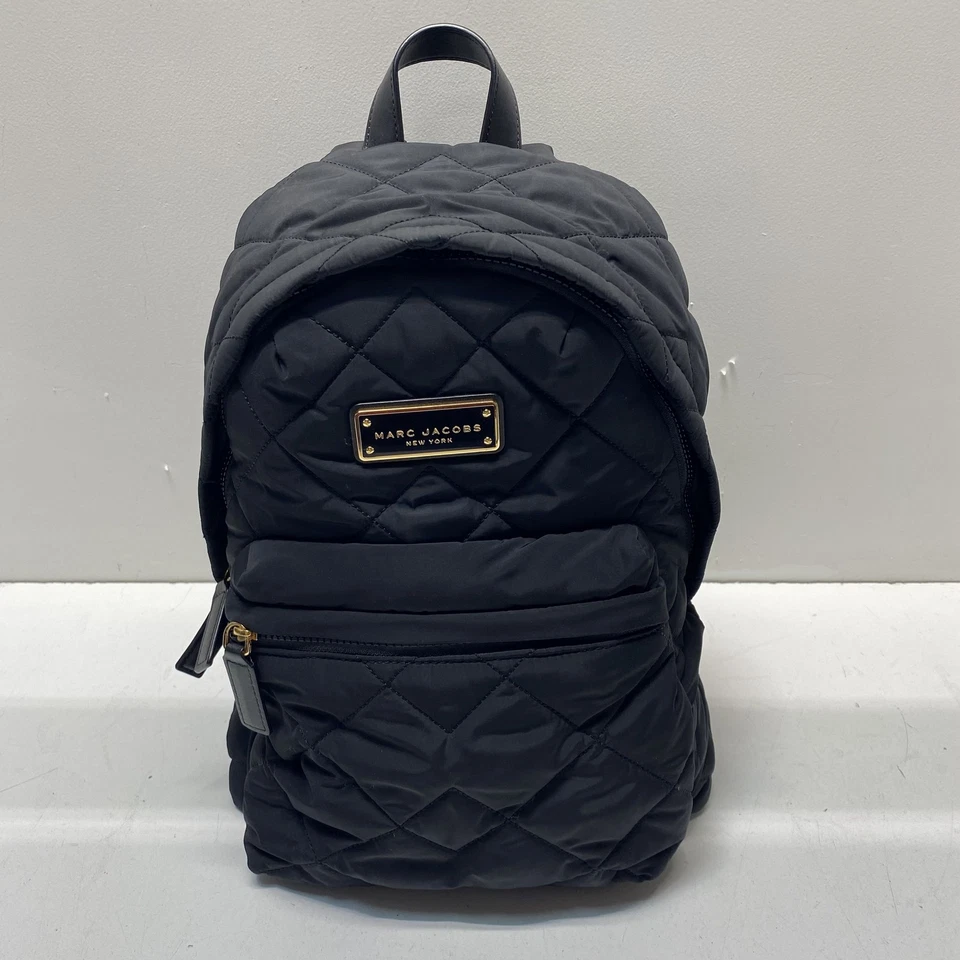 Mochila acolchada negra Marc Jacobs Foto 2 de 4