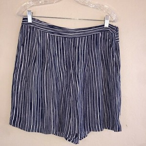 navy blue flowy shorts