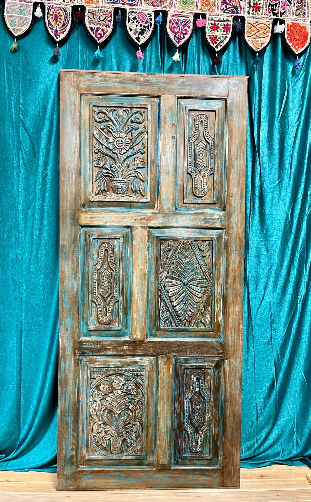 Picture 1 of 6