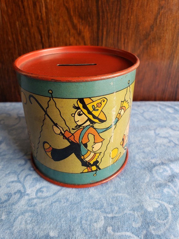 Vintage Ohio Art Mexican Tin Litho Drum Bank signed Fern Bisel Peat numbered