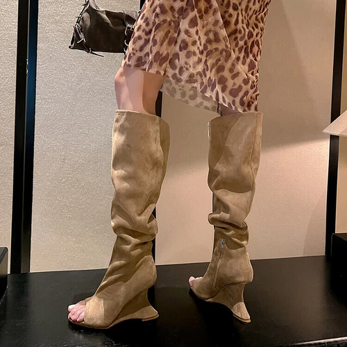Women's Faux Suede Peep Toe Wedge Stretched Chic Slouchy Boots Sandal Shoes - Imagen 3 de 17