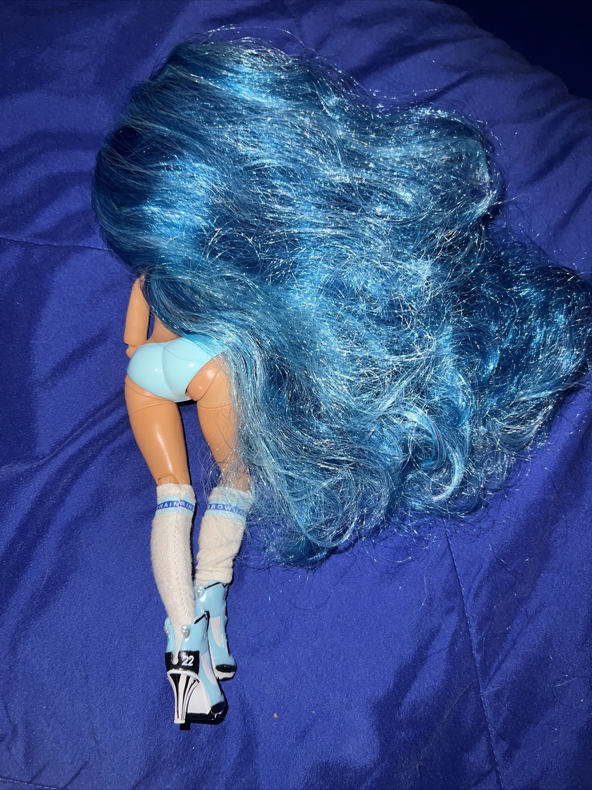 SAOLA Rainbow High Cheer Skyler Bradshaw Bambola alla moda nuda con scarpe e calzini solo