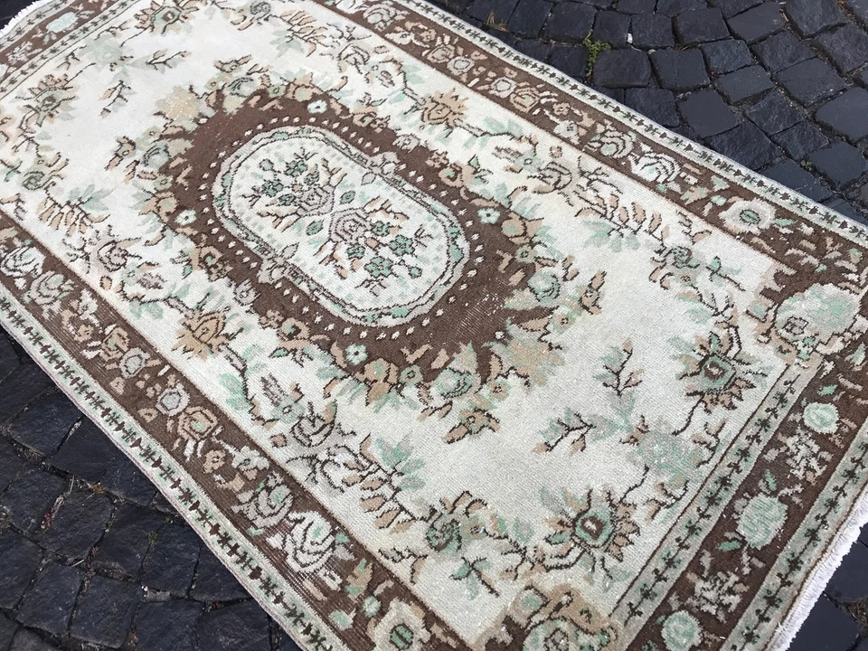 Turkish Antique rug Bohemian Area rug Oushak rug Vintage Rug Handmade Wool rug - Image 2 of 4