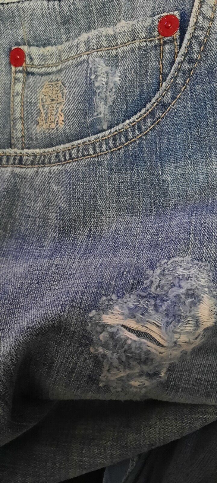 Picture 3 of 23