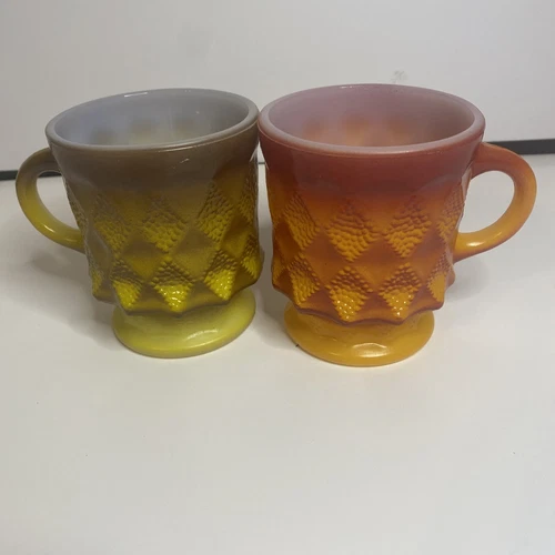 SET OF 2 VINTAGE FIRE KING KIMBERLY DIAMOND COFFEE MUGS CUPS ORANGE AND GREEN