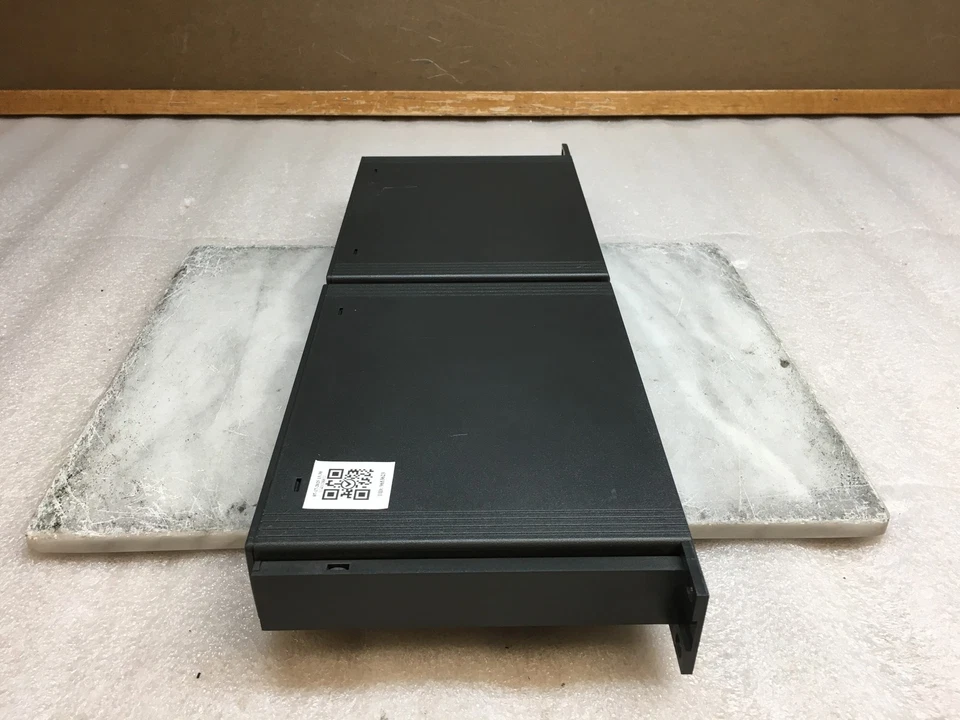 SENNHEISER SI 1015 IR MODULATOR w/ Blank Module Rack Mount *No Power Adapter* - Image 4 of 4