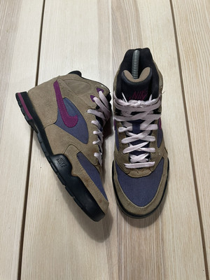 Vintage Nike Caldera  Dusty Lavender  Hiking Boots Size 8