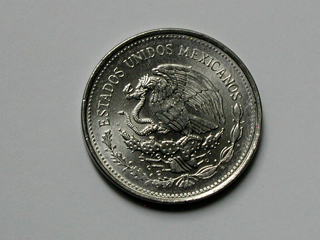 メキシコ 1オンザ 1985年 銀貨 da2113 メキシコ 1オンザ 1985年 銀貨 da2113 1985年発行のメキシコ の1