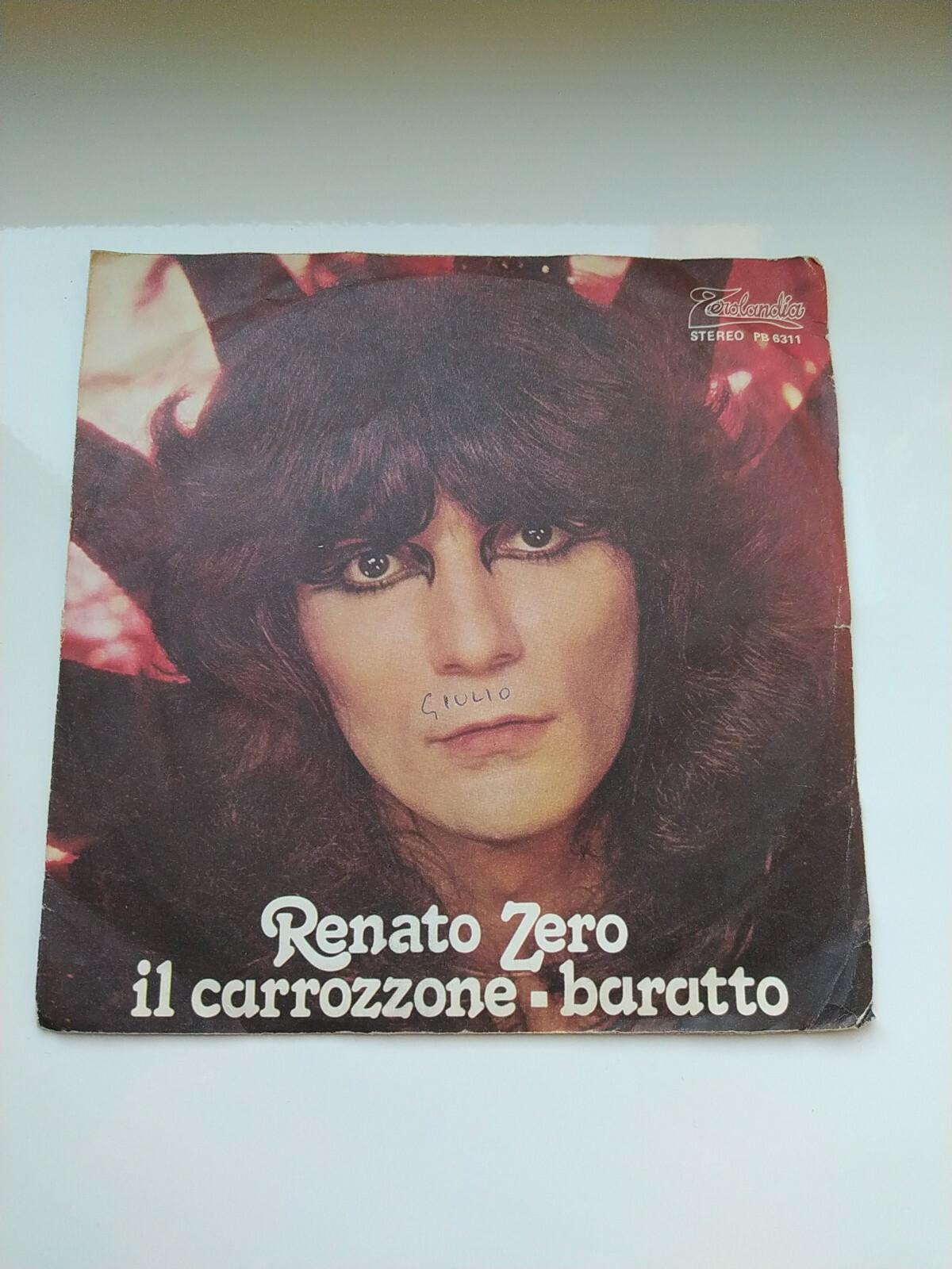 Foto 1 di 2