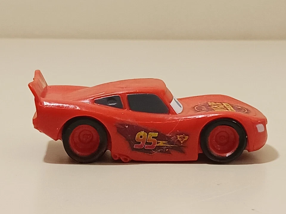 Disney Car 1 Figura Rayo McQueen Rusteze Mater Finn McMissle Sally Foto 3 de 4