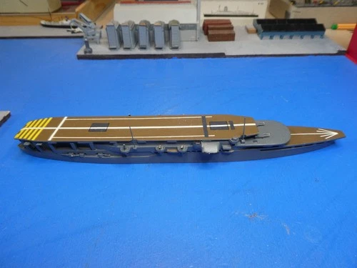 Aircraft Carrier Akagi (J) in 1:1250 Manufacturer Trident No. T. 1065