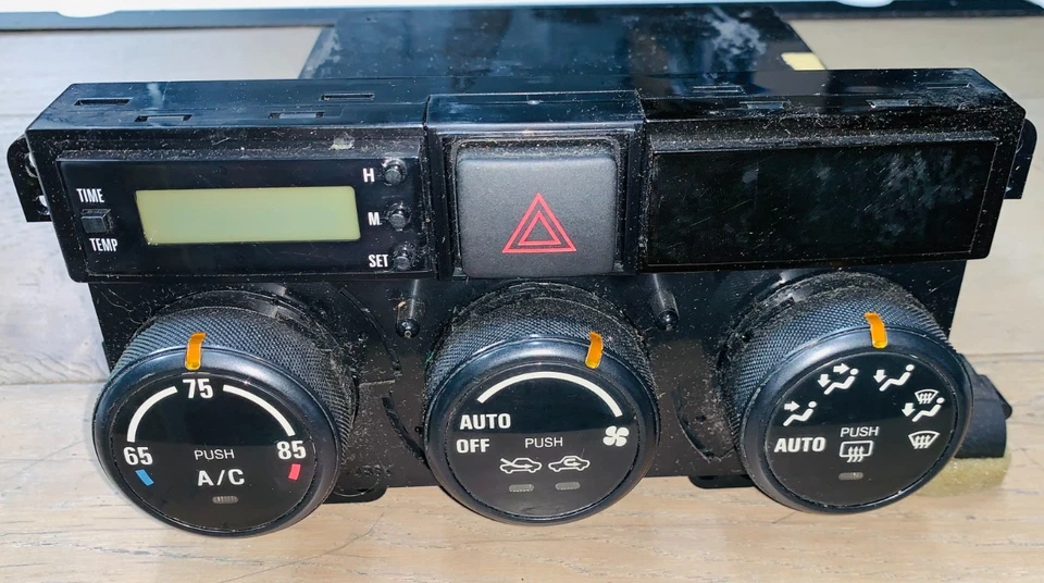 03-06 SUZUKI XL-7 XL7 OEM AUTOMÁTICO AC CLIMATIZADOR CALENTADOR INTERRUPTOR DE TEMPERATURA Foto 4 de 4