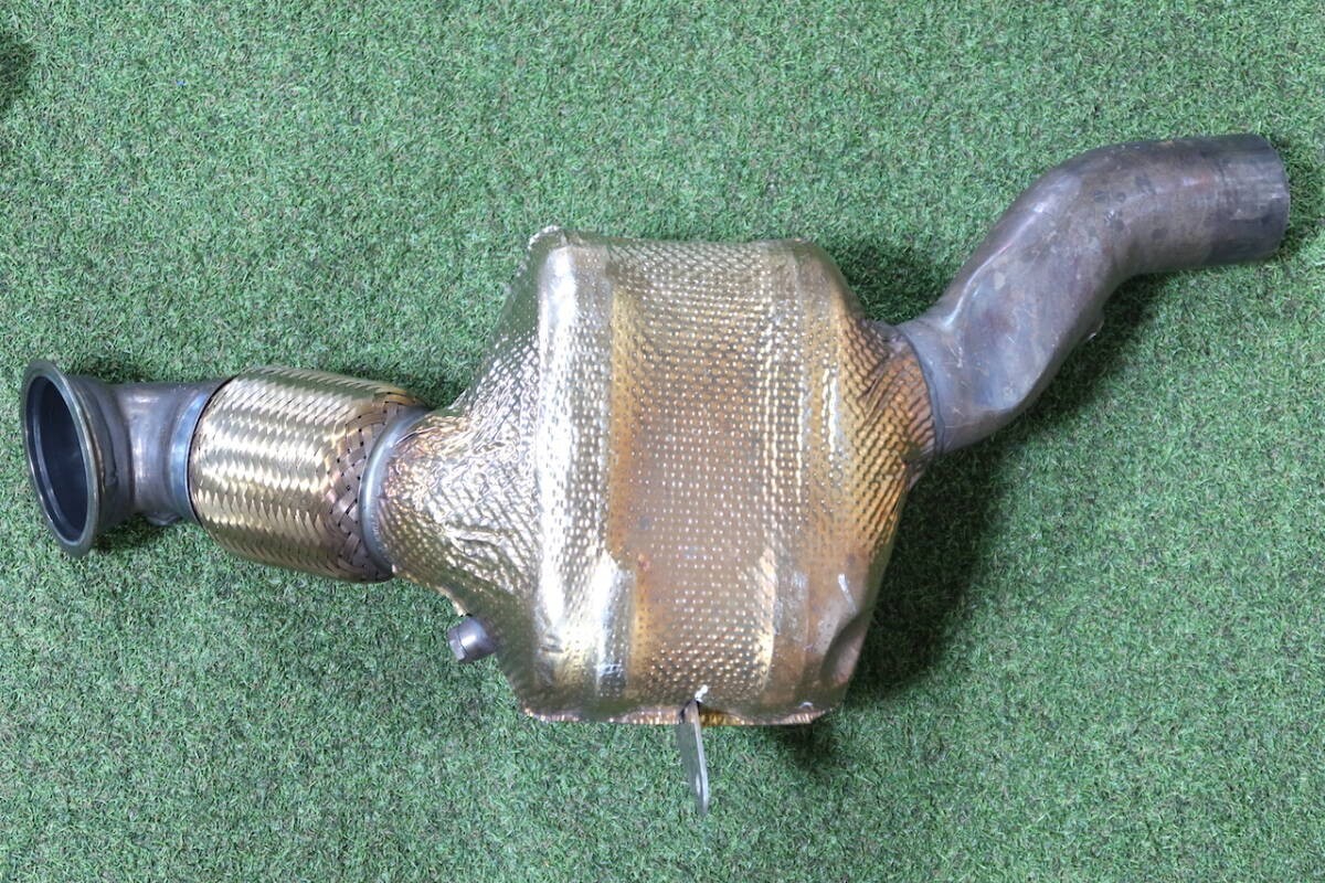 Ferrari 488 Pista GTB Spider Catalytic Converter Catalyst Set 321608 321609 OEM