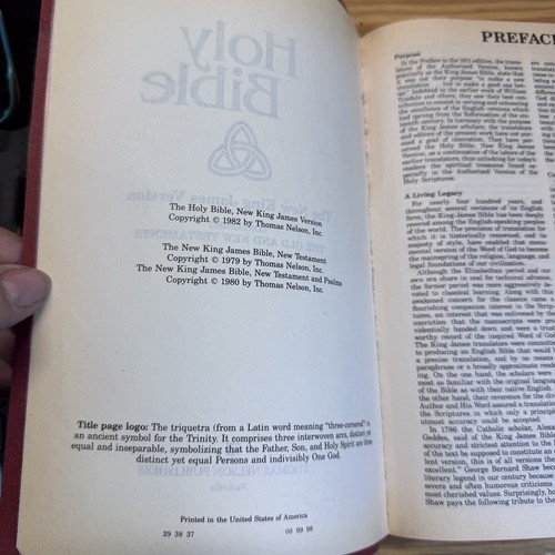 Holy Bible New King James Version Nelson Regency 412MR 1982 Excellent Condition - Picture 4 of 12