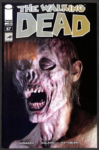 The Walking Dead #87 2011 SDCC Exclusive Photo Variant - Imagen 1 de 3