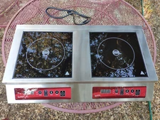 Avantco IC35DB Stainless Steel Double Countertop Induction 208-240V, 3600W