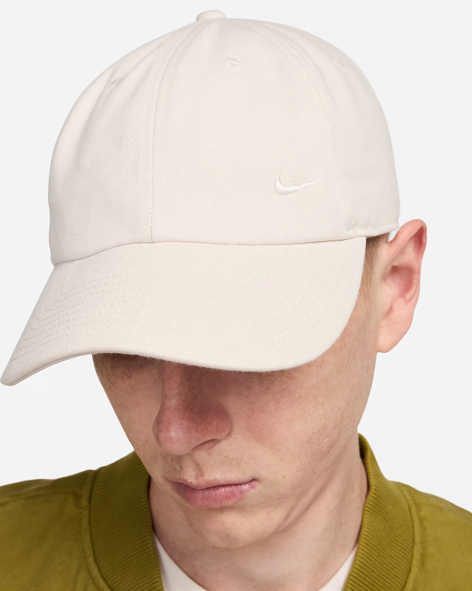 Nike Club Unstructured Swoosh Hat Strapback Orewood Adult Size M/L Nike Club Unstructured Swoosh Hat Strapback Orewood Adult Size M/L