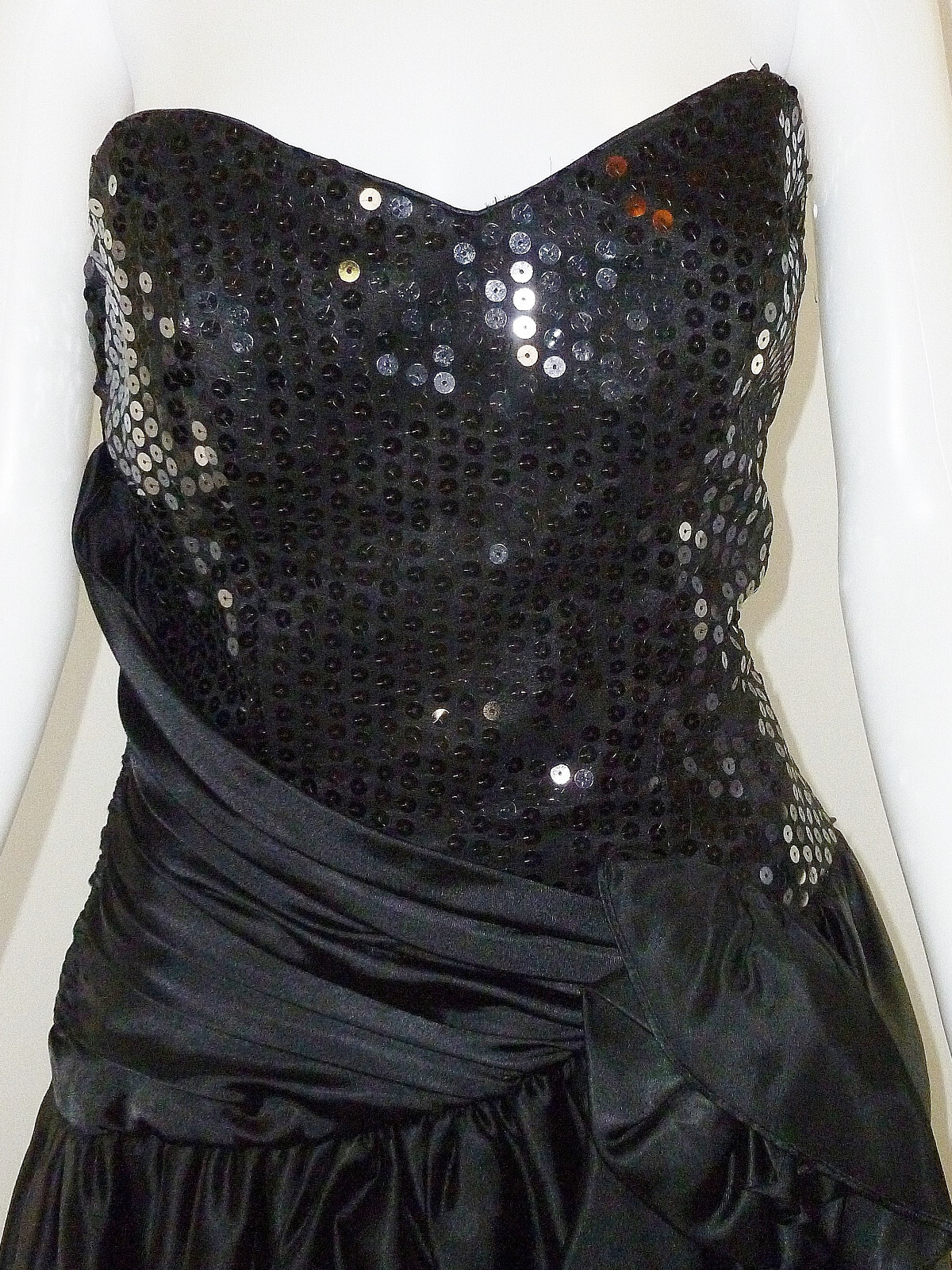 Picture 2 of 4