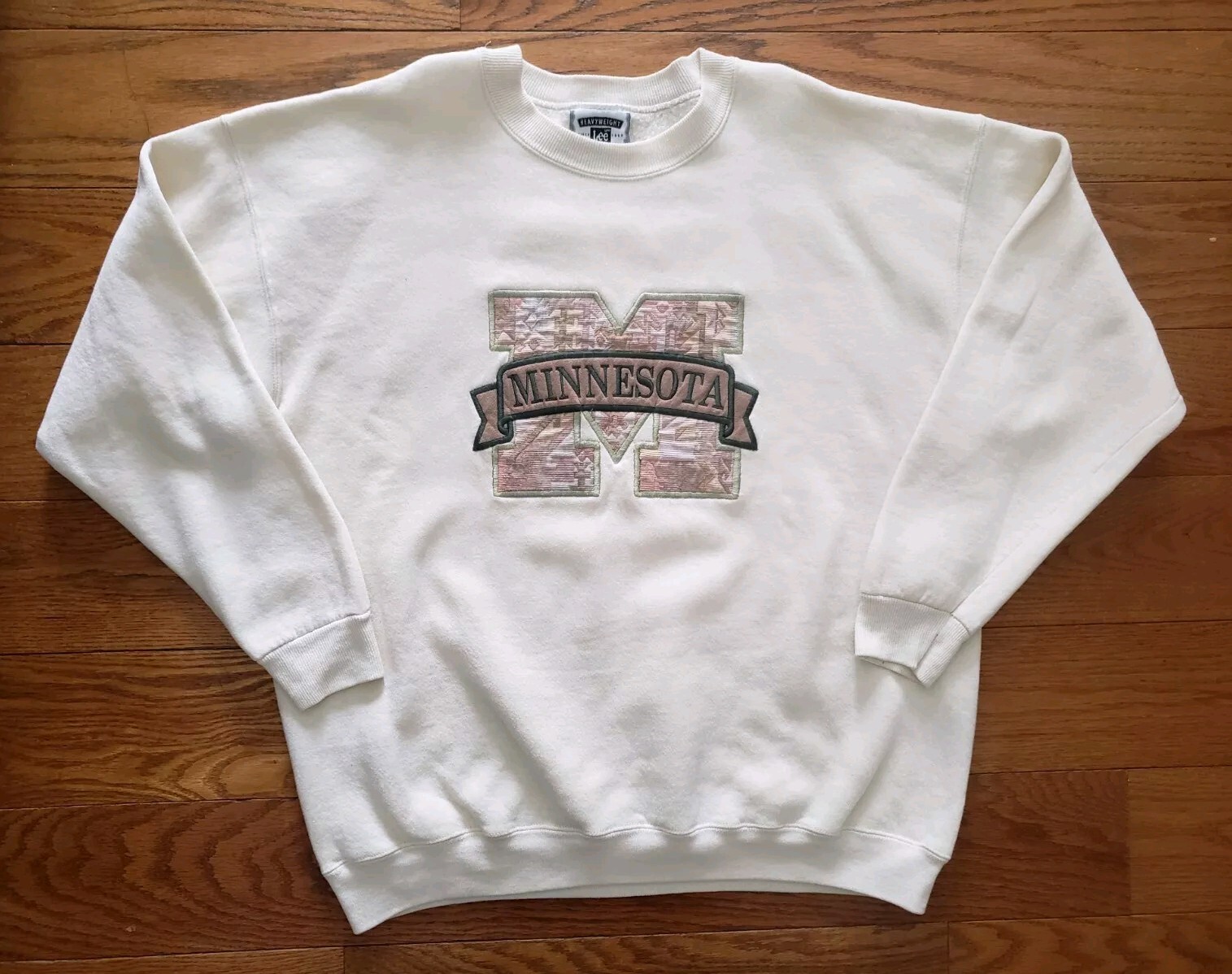 Vintage Minnesota Crewneck Sweatshirt Size XL Embroidered 90s Heavyweight Aztec